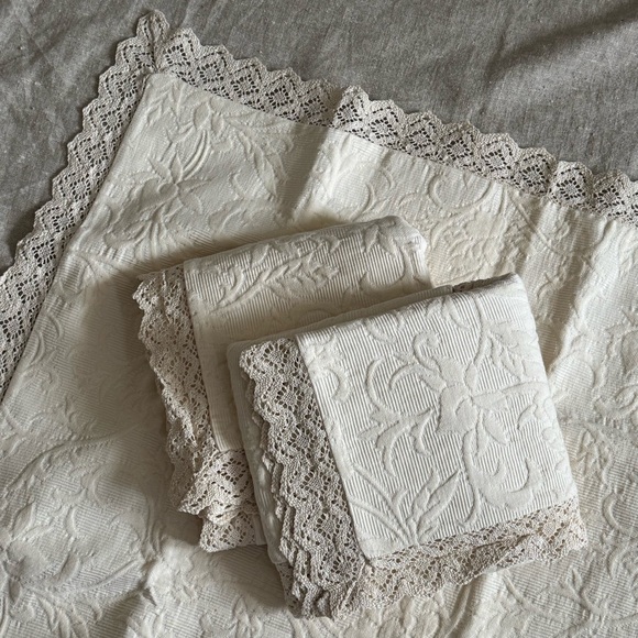 3 Euro Matelasse Shams CrochetTrim Portugal